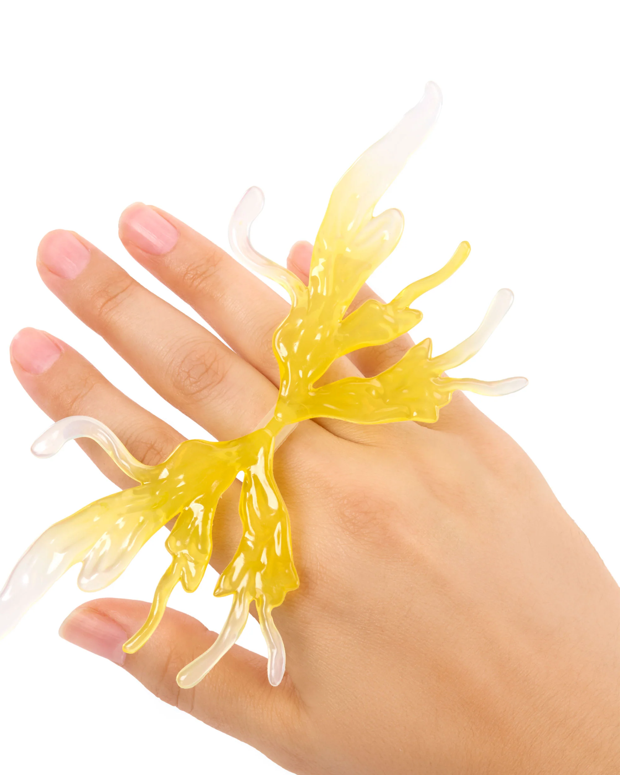 Bratz Fashion Pixiez Reimagined Doll- Cloe - Image 6