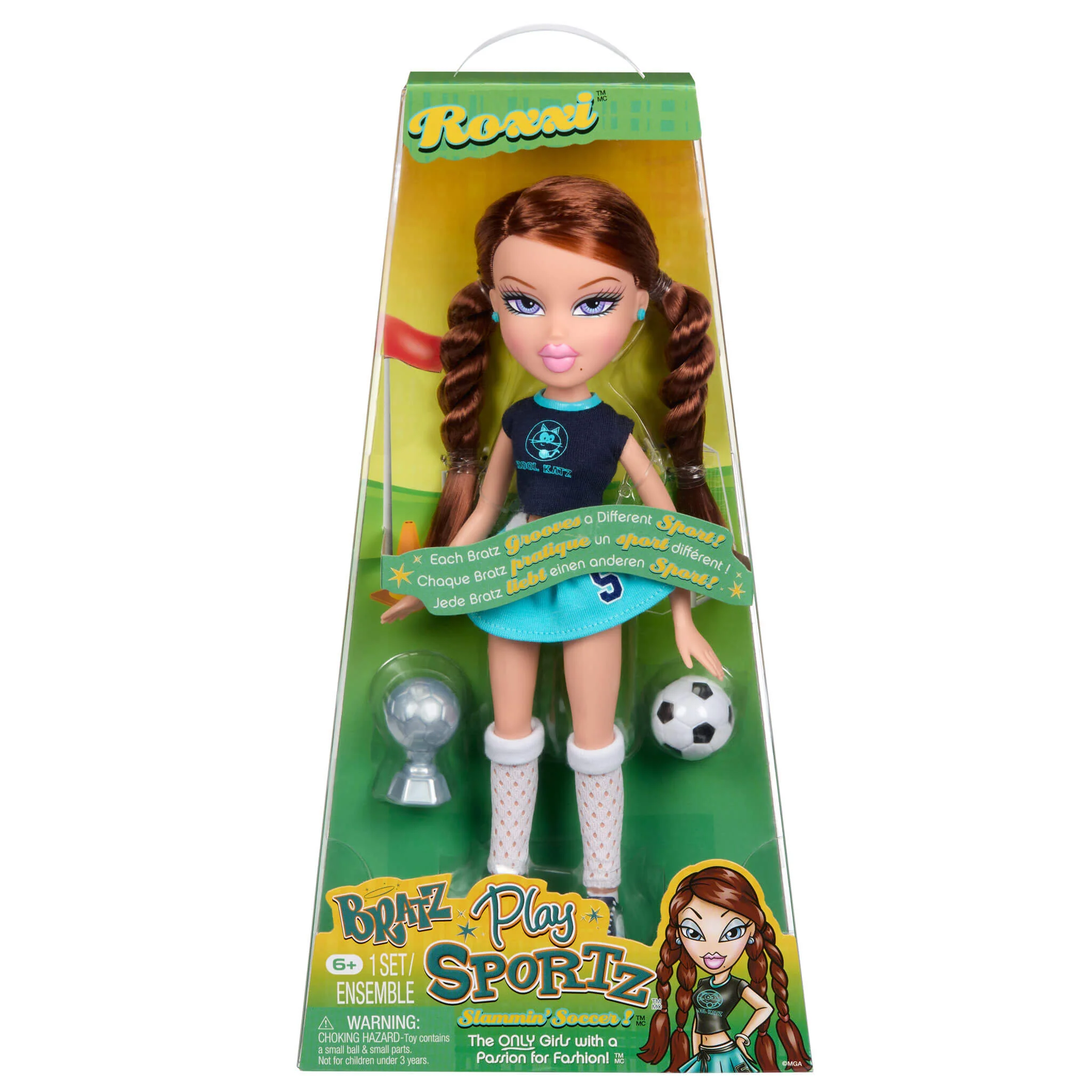 Bratz Play Sportz Roxxi Fashion Doll - Soccer - Image 7